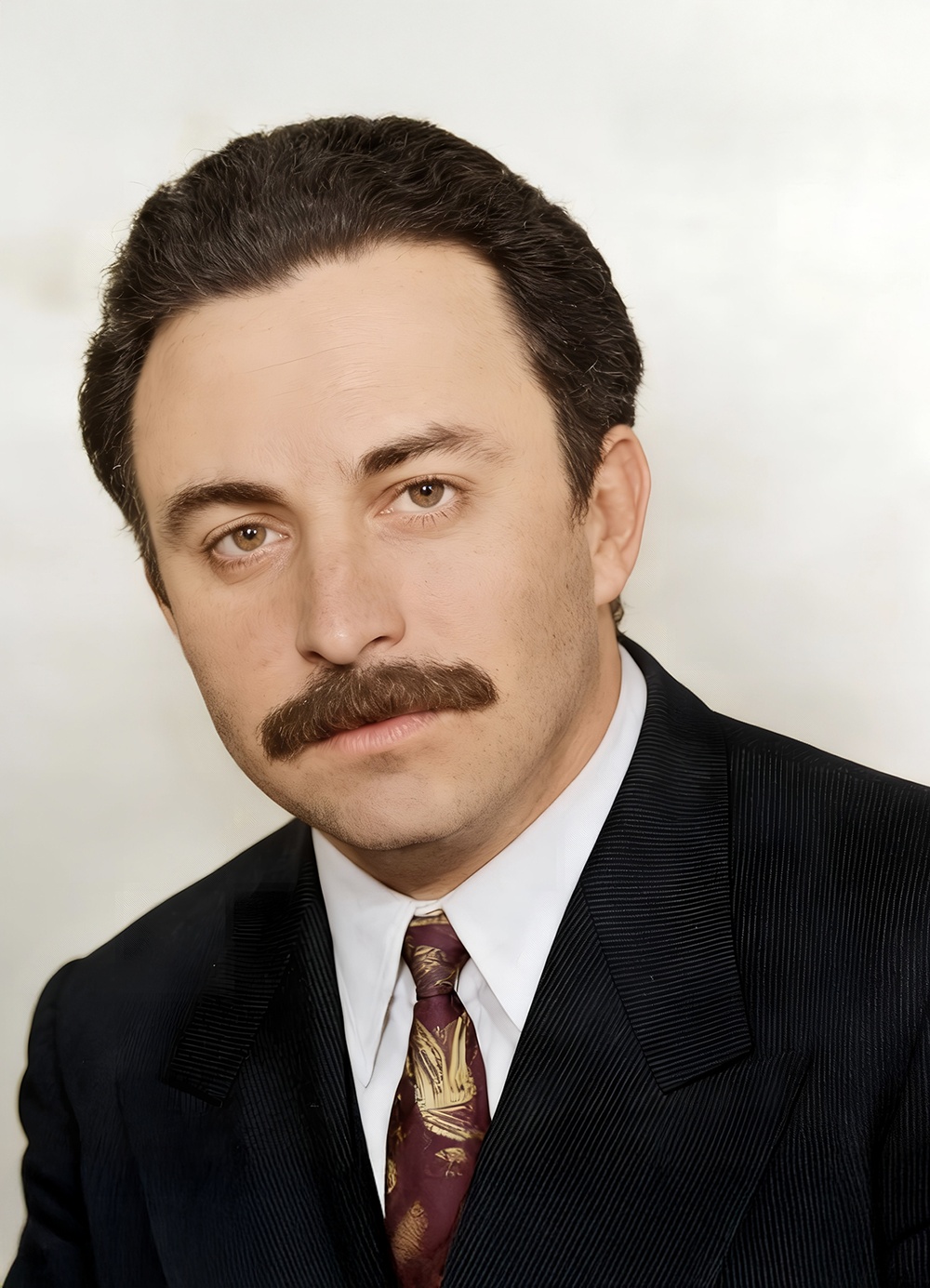 Akif İKİZ